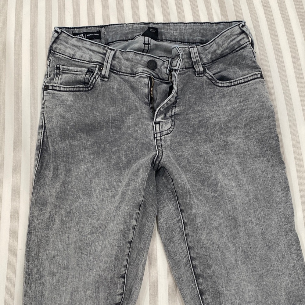 True Religion Jeans size 27 Mid Rise Skinny